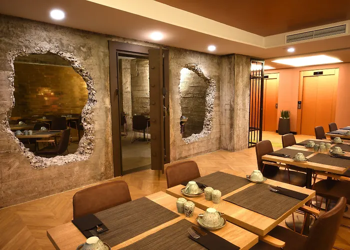 فندق Urbansea Bex 4*
